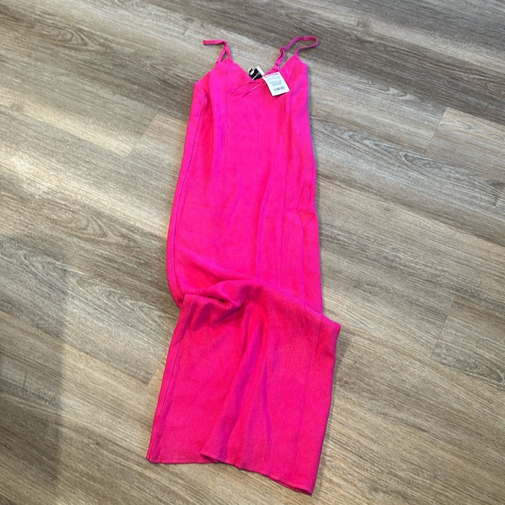 Size m color hot pink new with tag
